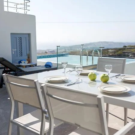 Luxe Maroussi Pýrgos