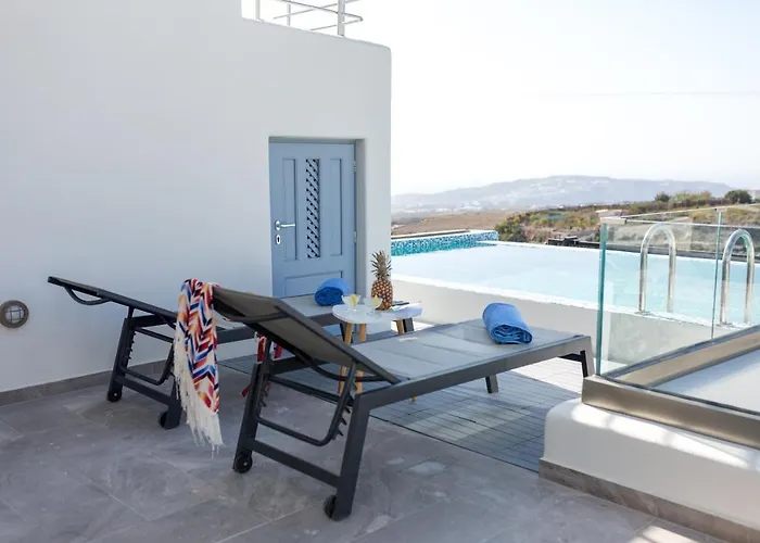 Luxe Maroussi * Pýrgos